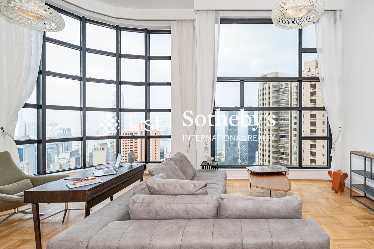 Queen's Garden 裕景花園 | Living Room