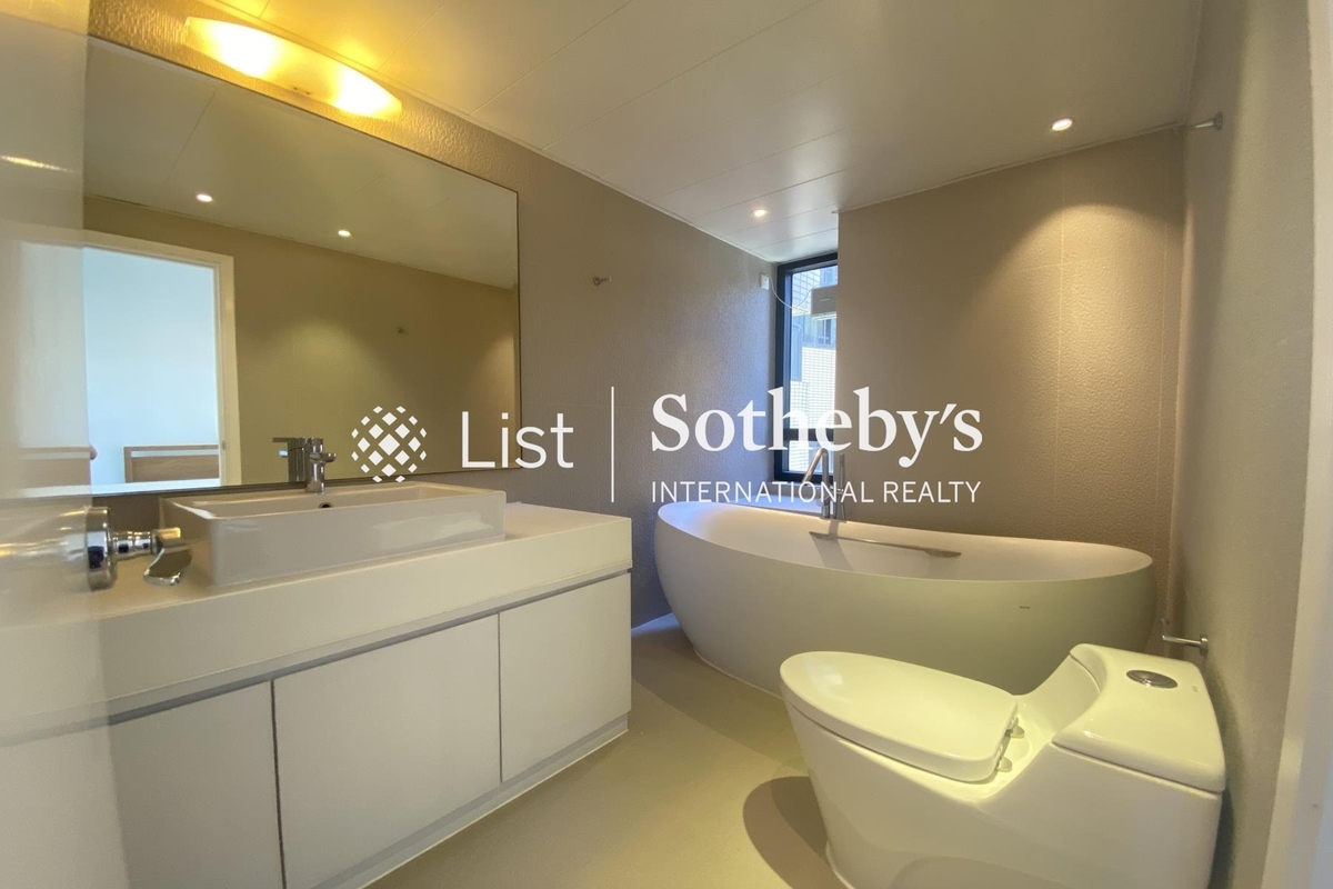 Queen's Garden 裕景花園 | Master Bathroom