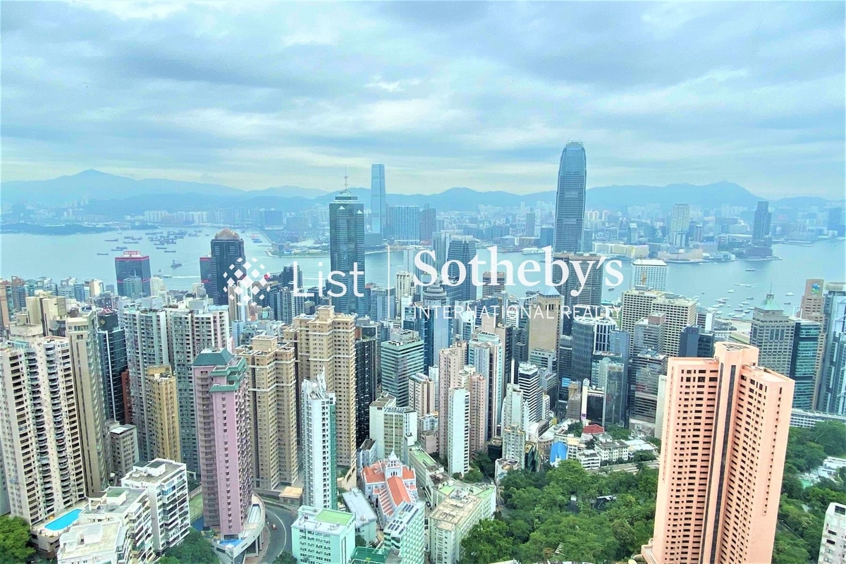 Queen's Garden 裕景花園 | View from Living Room