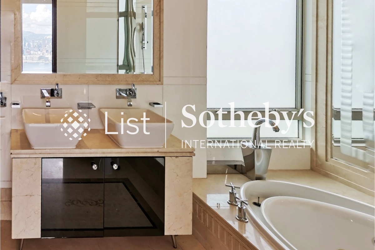 The Legend 名门 | Master Bathroom