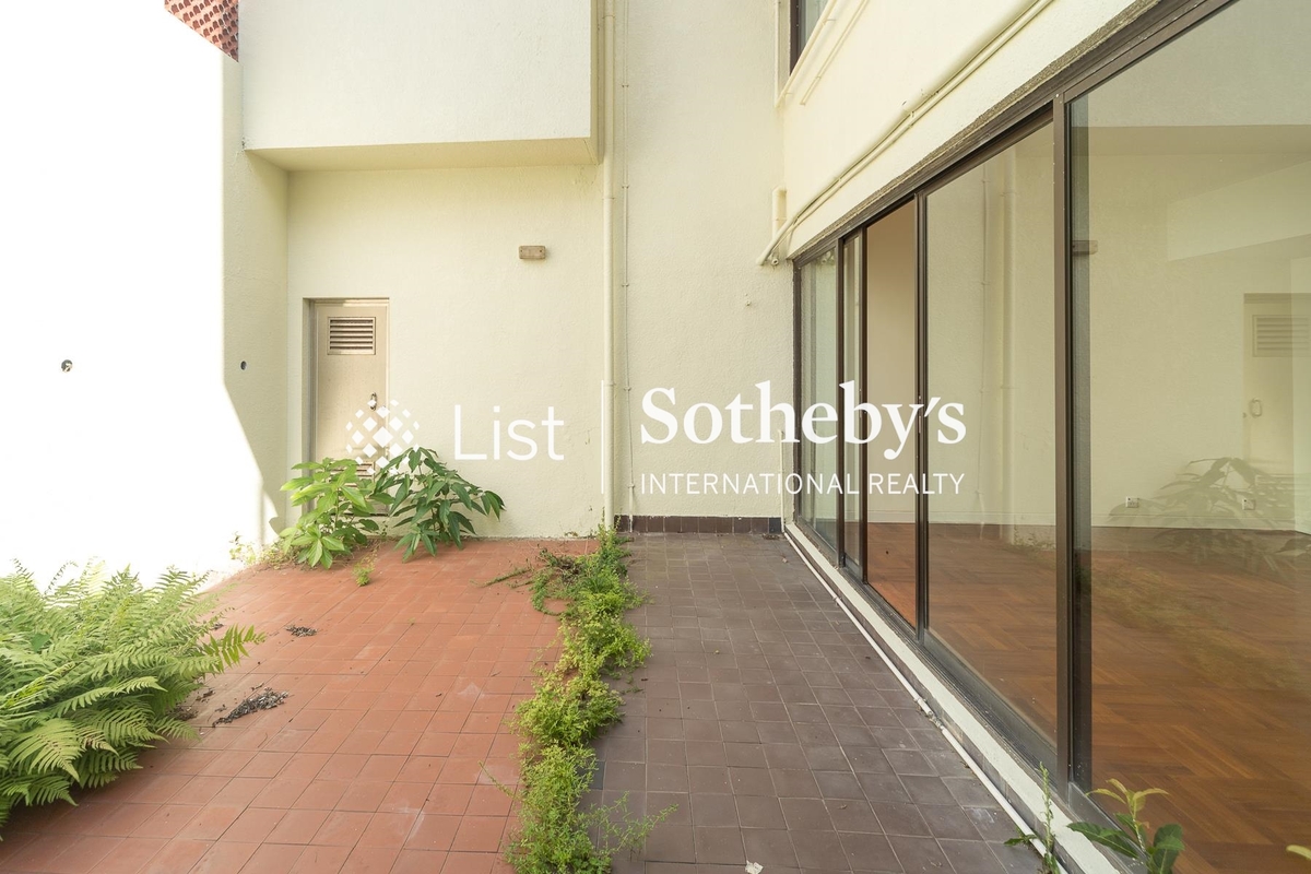 Stanley Knoll 赤柱山莊 | Private Garden off Second Bedroom