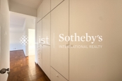 Stanley Knoll 赤柱山庄 | Built-in Wardrobe in Second En-suite Bedroom 