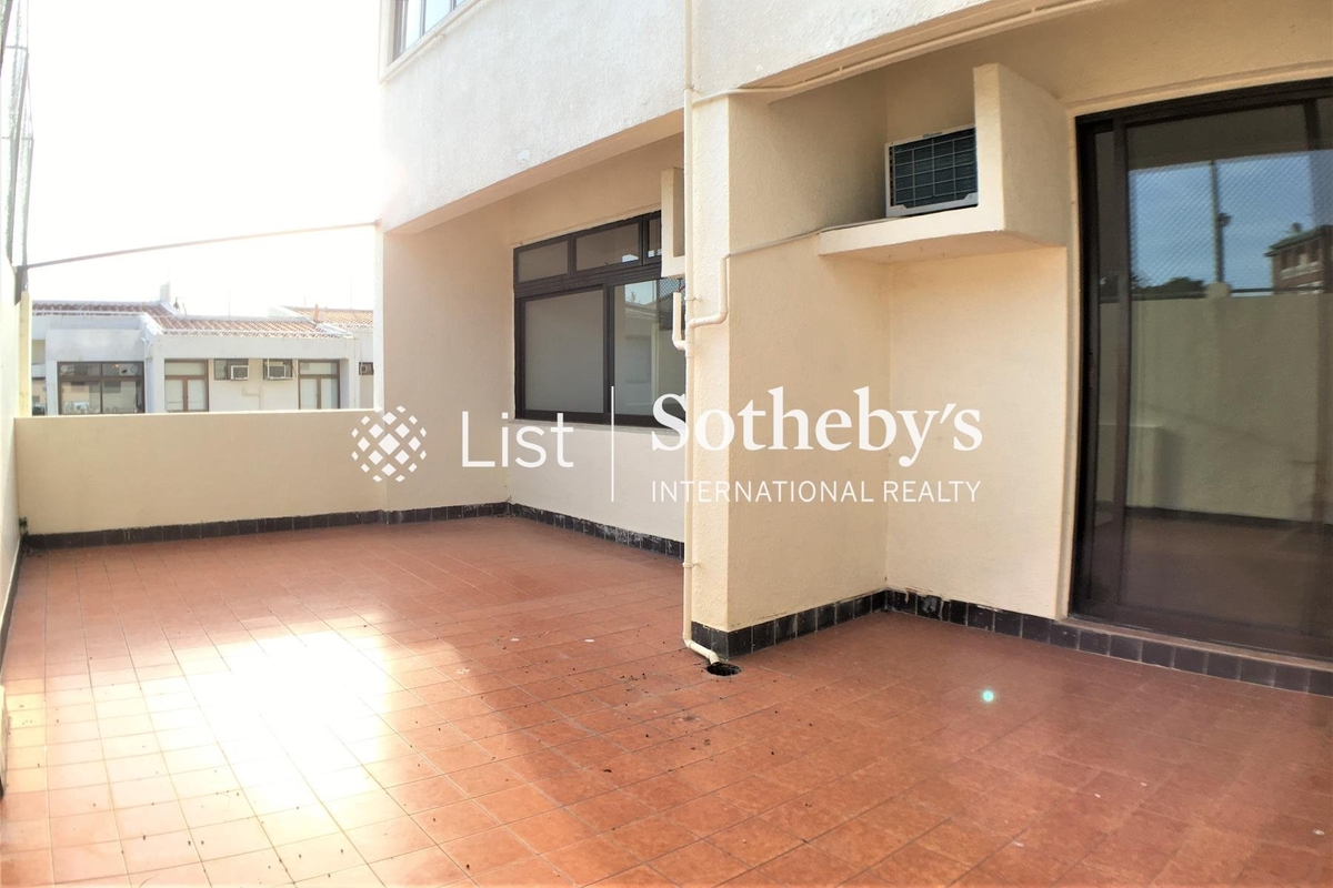 Stanley Knoll 赤柱山莊 | Private Terrace off Master Bedroom