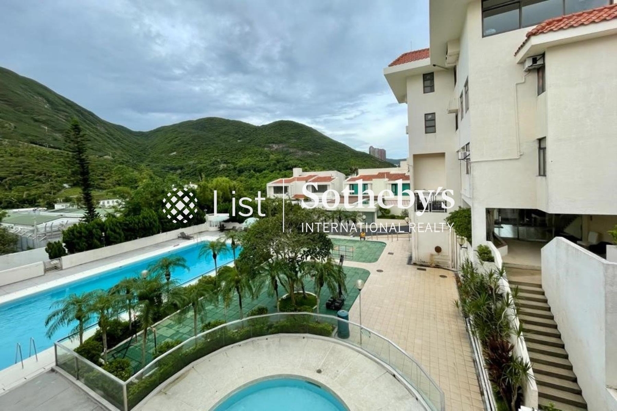 Stanley Knoll 赤柱山莊 | View from Living and Dining Room