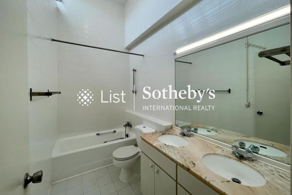 Stanley Knoll 赤柱山莊 | Master Bathroom
