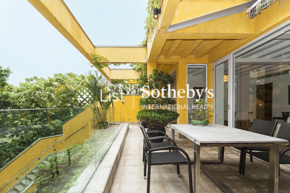 Carmelia Carmelia | Private Terrace off Living and Dining Room