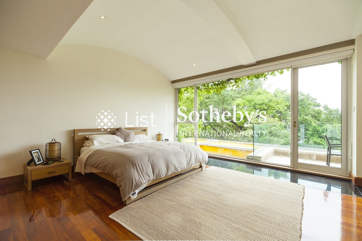 Carmelia Carmelia | Master Bedroom