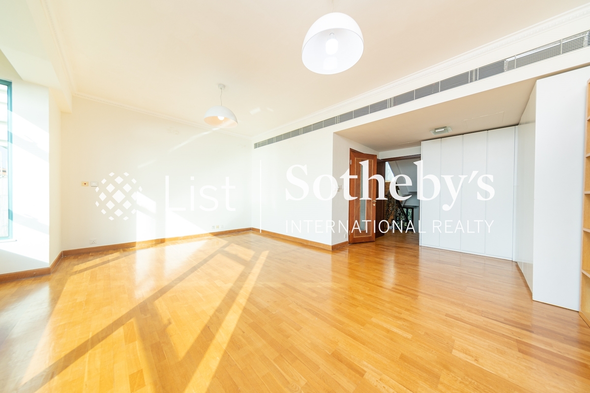 Regalia Bay 富豪海灣 | Second En-suite Bedroom