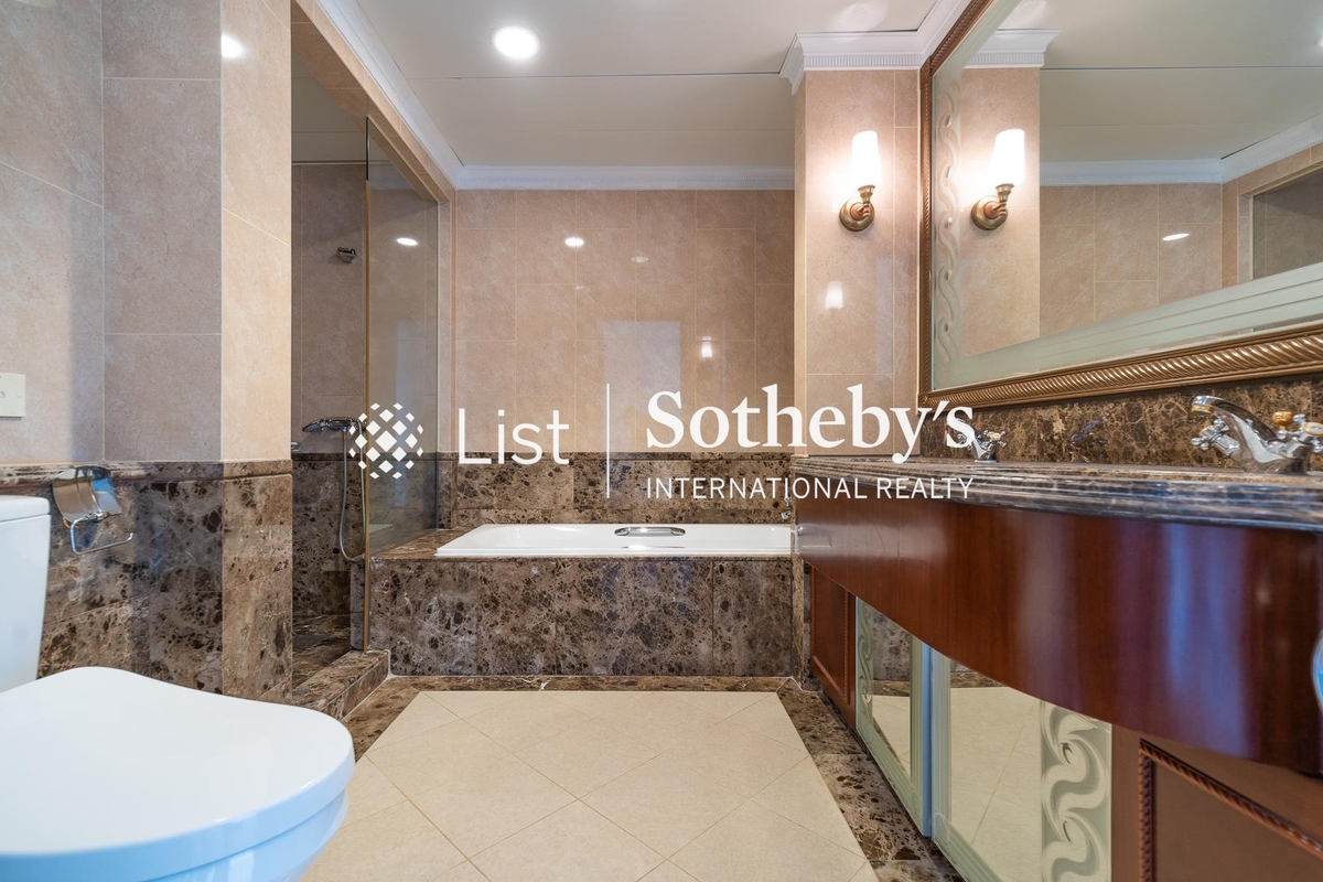 Regalia Bay 富豪海灣 | Master Bathroom