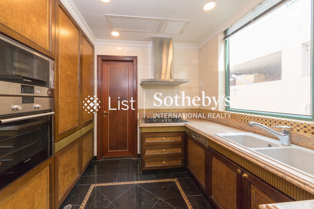 Regalia Bay 富豪海灣 | Kitchen