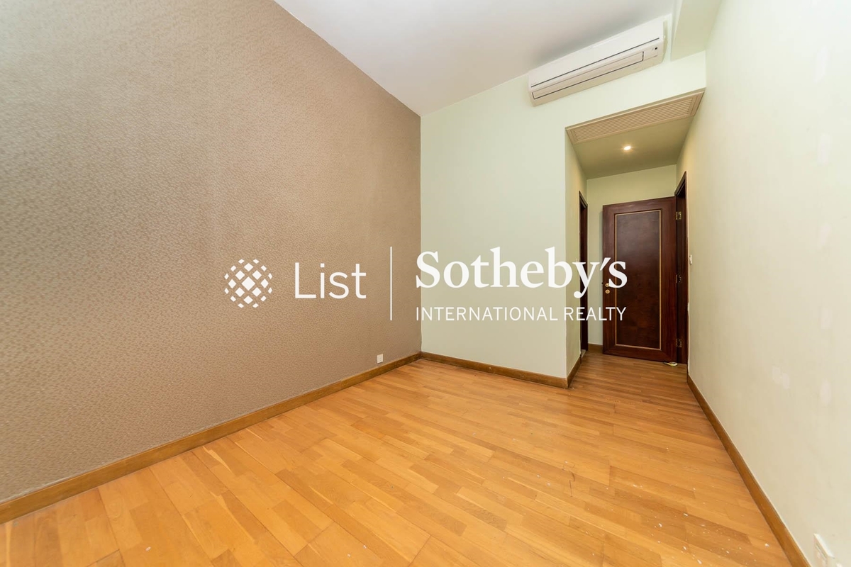 Regalia Bay 富豪海灣 | Third En-suite Bedroom