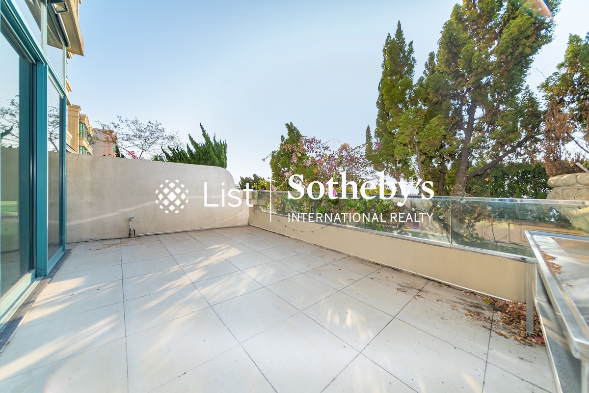 Regalia Bay 富豪海灣 | Private Terrace off Living Room