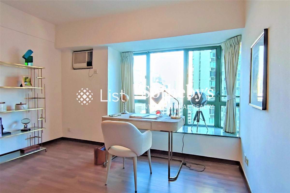 Monmouth Villa 萬茂苑 | Third Bedroom