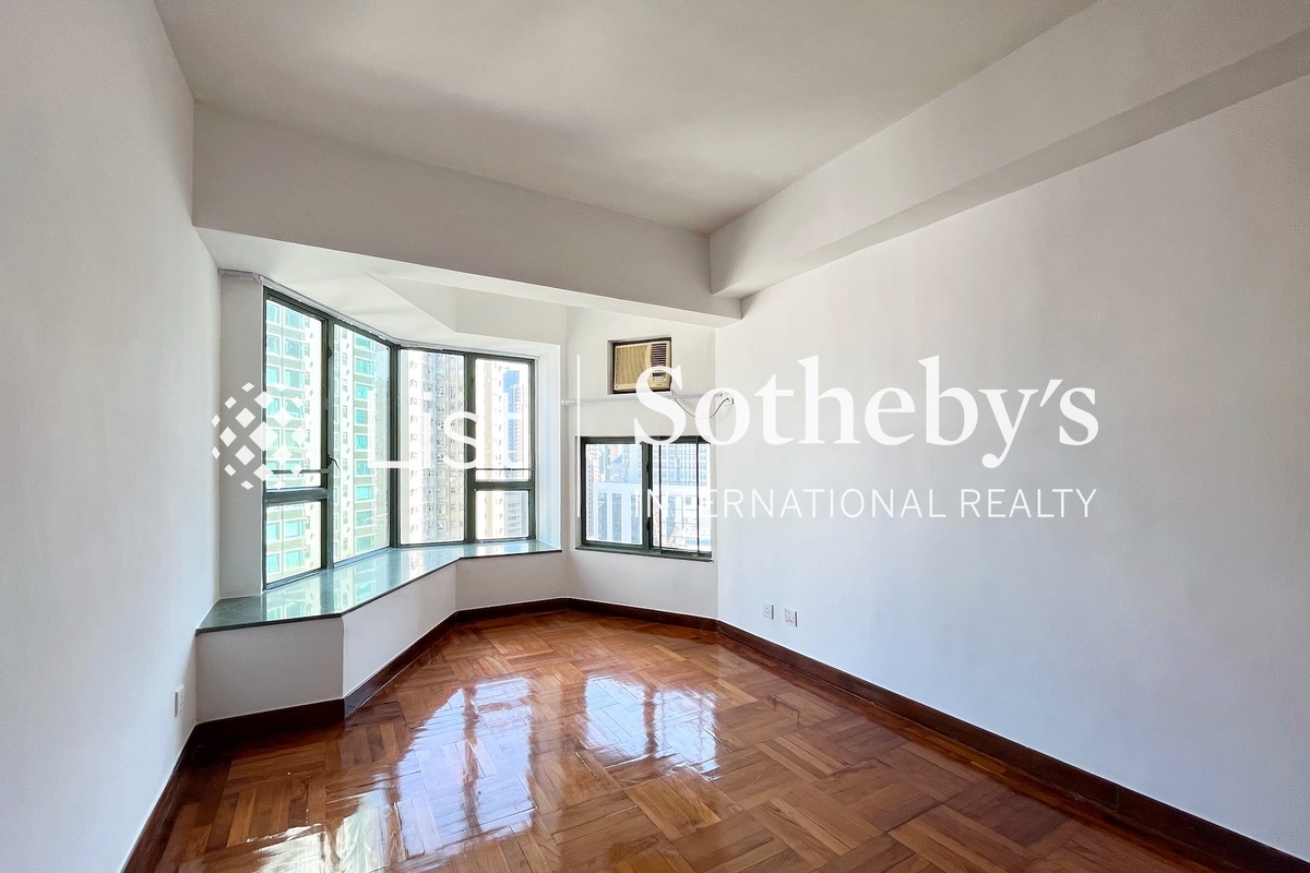 Monmouth Villa 萬茂苑 | Second Bedroom