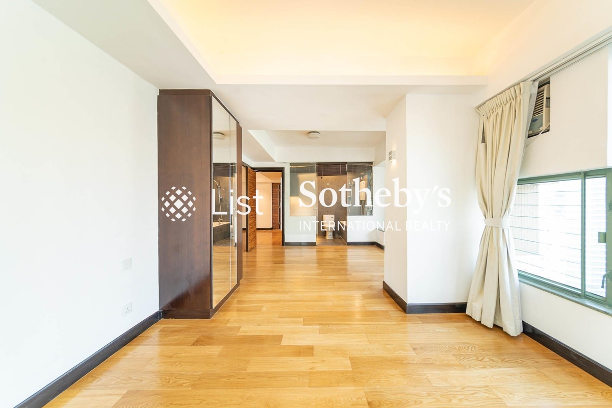 Monmouth Villa 萬茂苑 | Master Bedroom