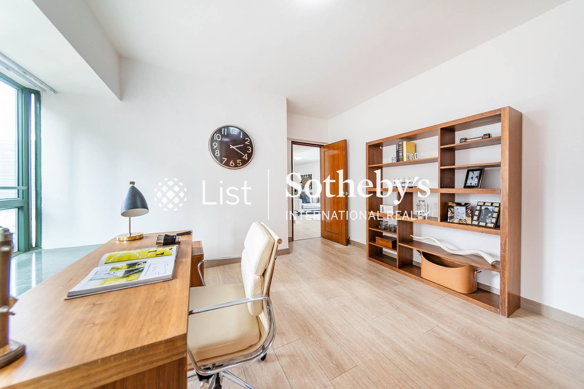 Monmouth Villa 萬茂苑 | Third Bedroom