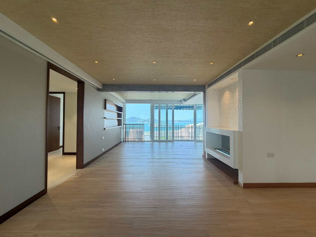 Hillgrove 璧如花园 | Living and Dining Room