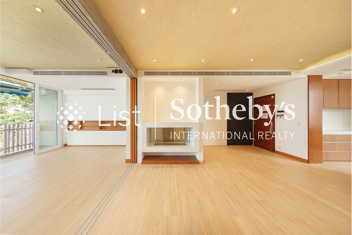 Hillgrove 璧如花園 | Living and Dining Room