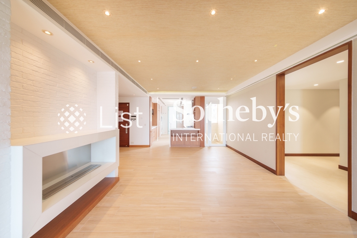 Hillgrove 璧如花園 | Living and Dining Room