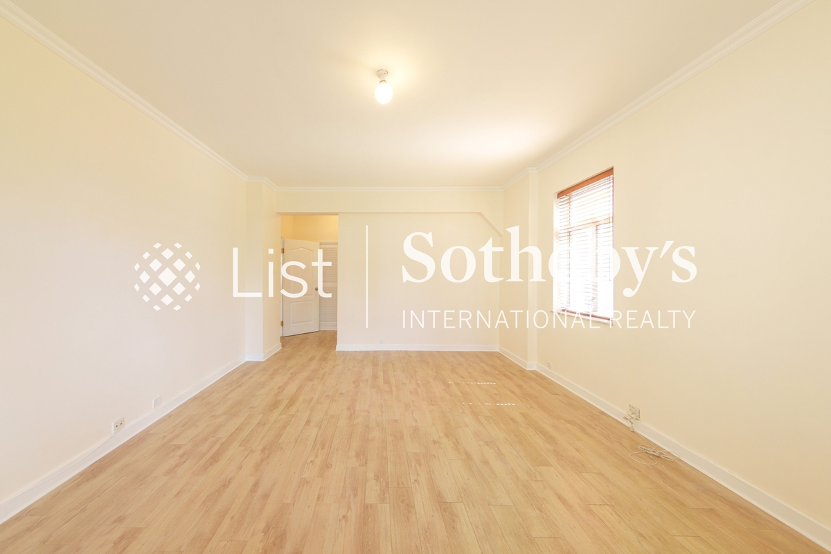 Fairview Mansion 昭景大廈 | Master Bedroom