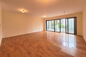 Seymour 懿峰 | Living and Dining Room