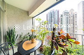 Hoover Mansion 豪華大廈 | Balcony off Living and Dining Room