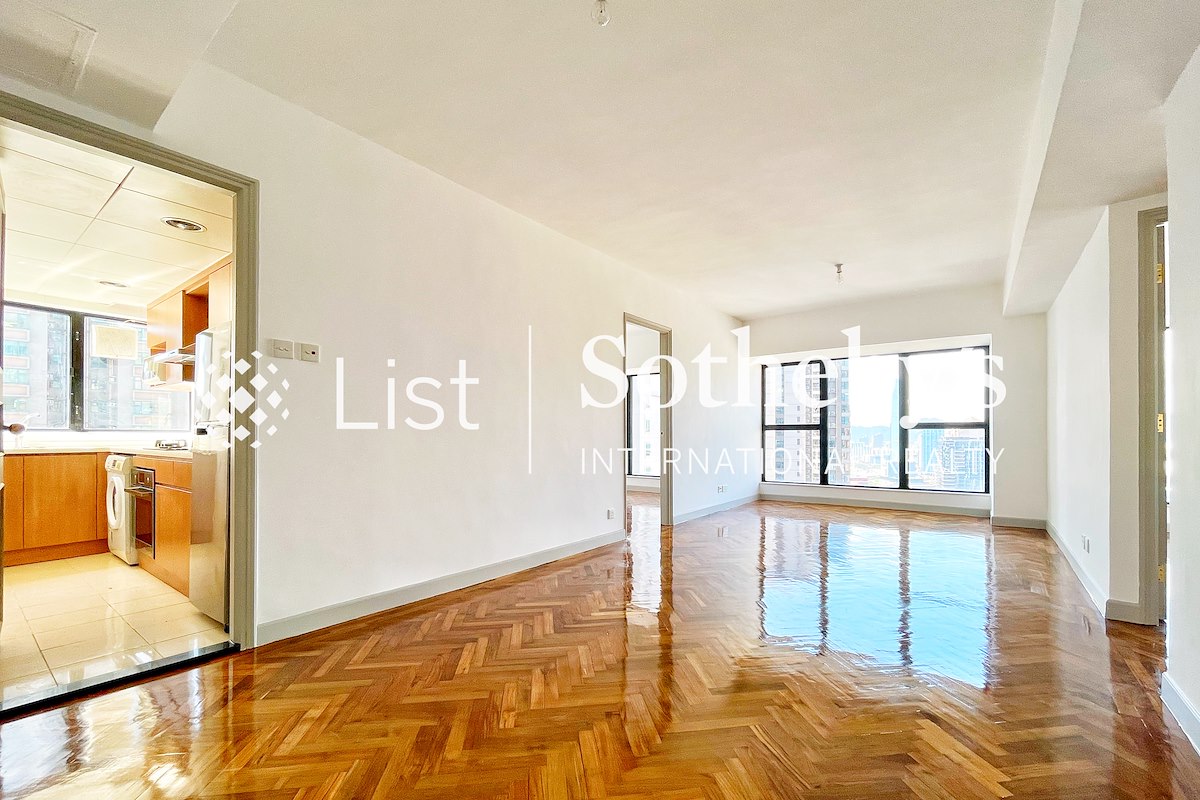 62B Robinson Road 愛富華庭 | Living and Dining Room