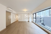 62B Robinson Road 爱富华庭 | Living and Dining Room