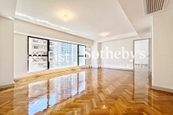 62B Robinson Road 愛富華庭 | Living and Dining Room