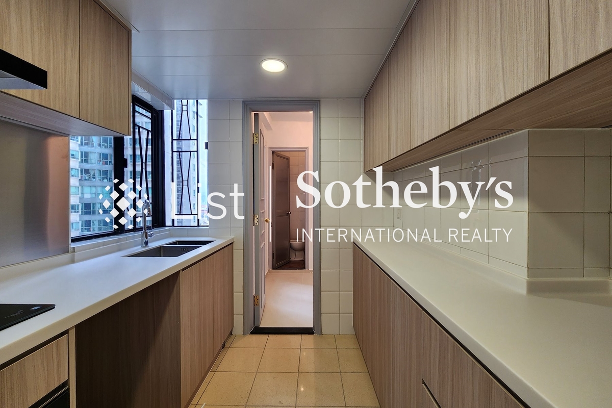 62B Robinson Road 愛富華庭 | Kitchen