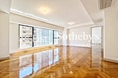 62B Robinson Road 愛富華庭 | Living and Dining Room