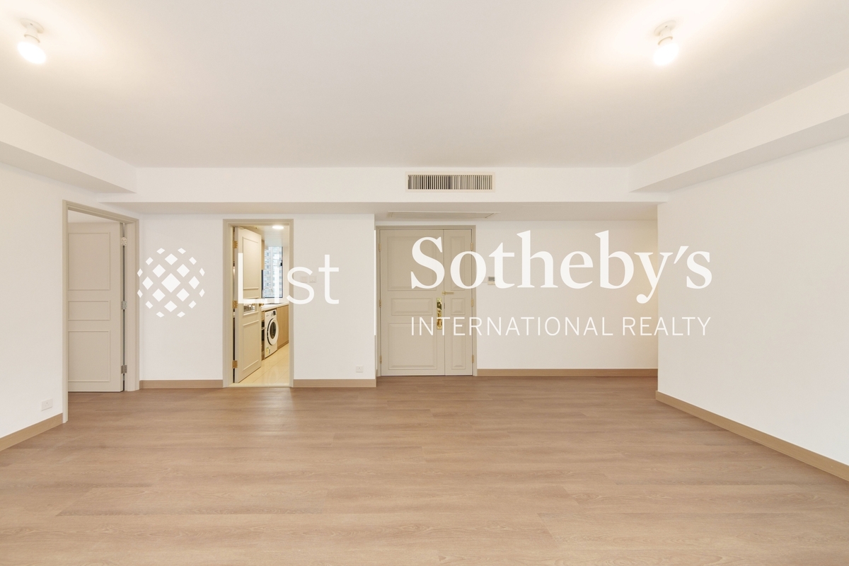 62B Robinson Road 愛富華庭 | Living and Dining Room