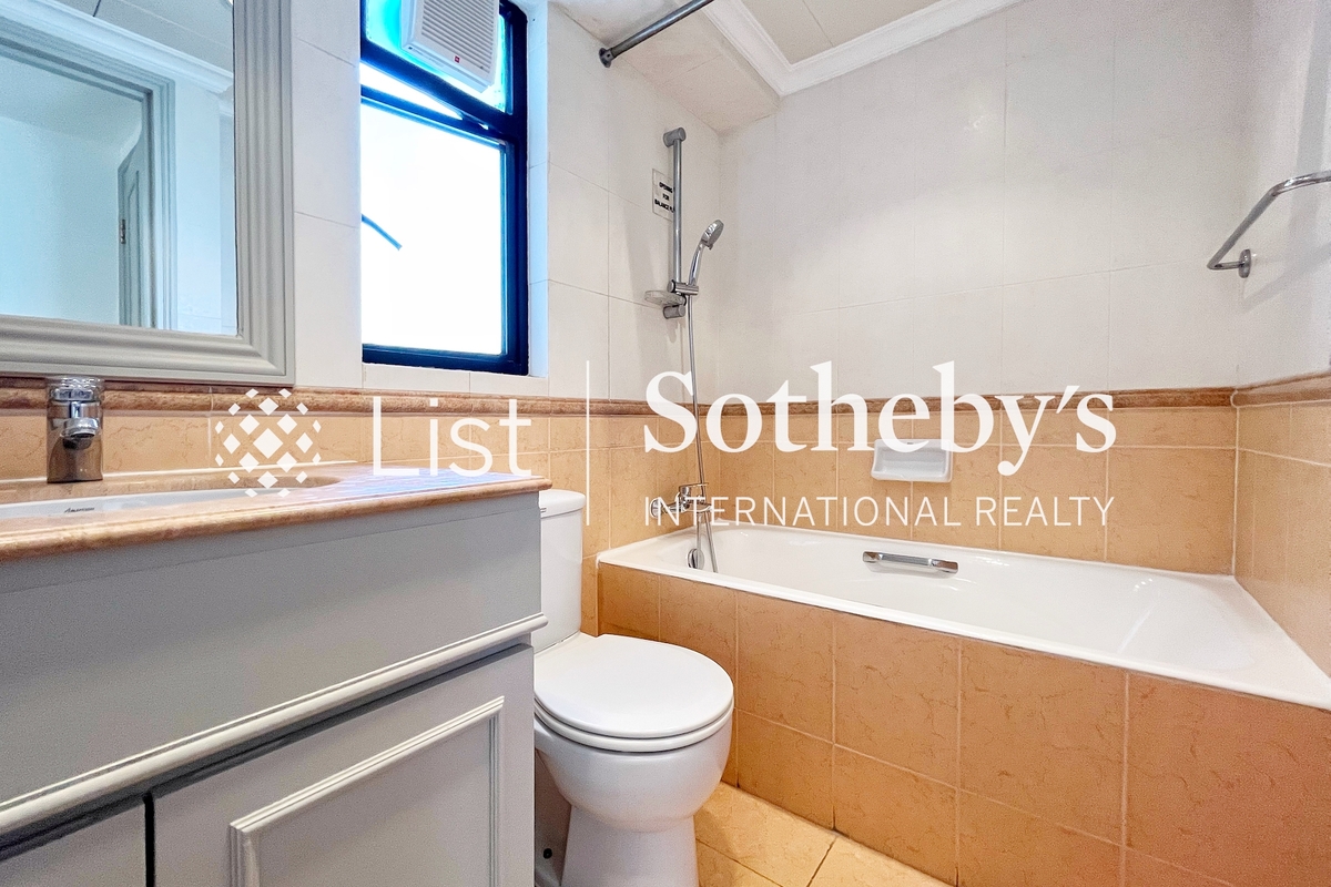 62B Robinson Road 愛富華庭 | Guest Bathroom
