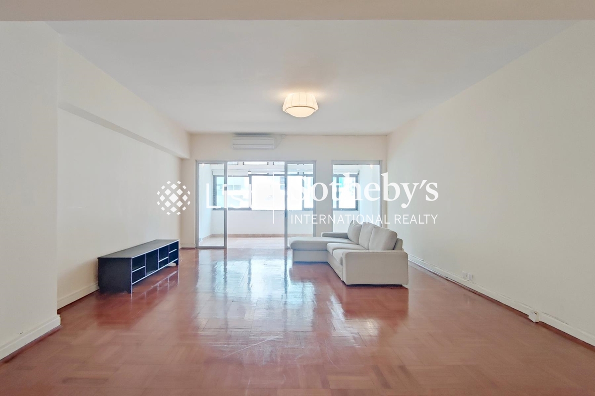 Olympian Mansion 李园 | Living and Dining Room