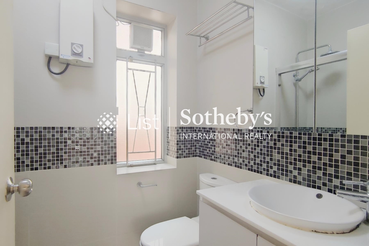 Olympian Mansion 李园 | Master Bathroom