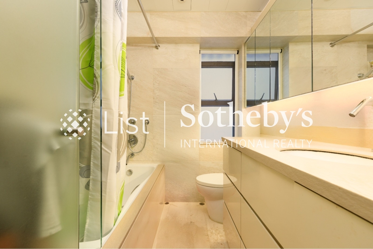 Olympian Mansion 李園 | Guest Bathroom