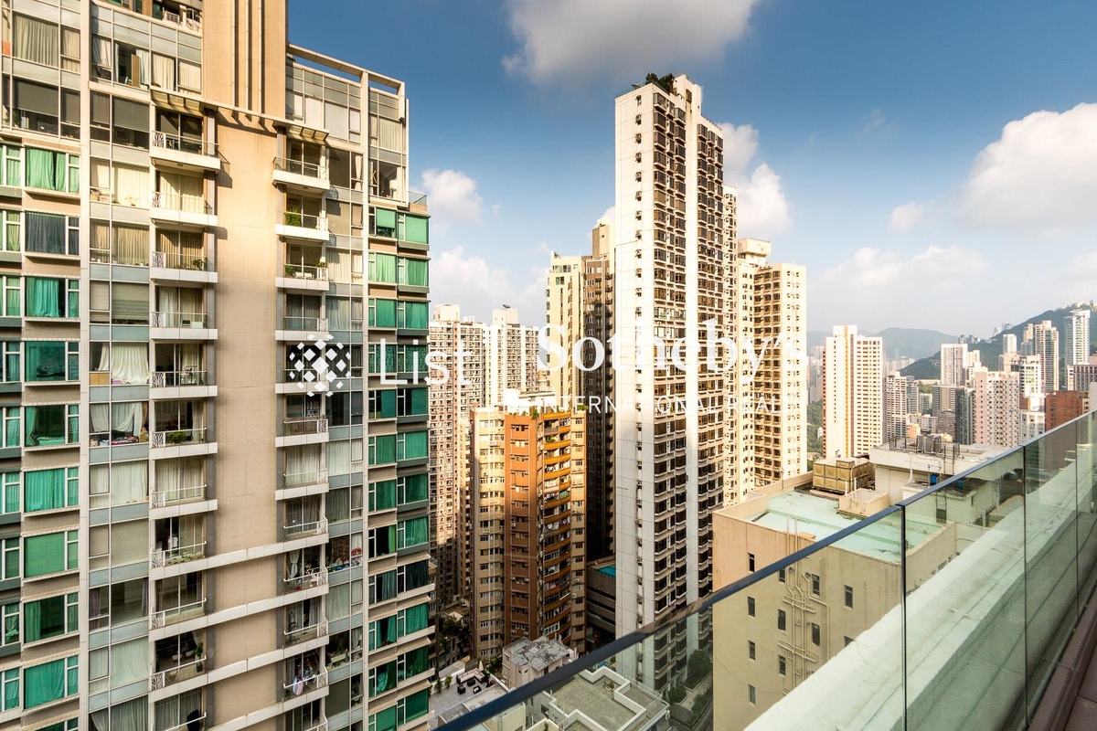 Olympian Mansion 李園 | View from Private Roof Terrace
