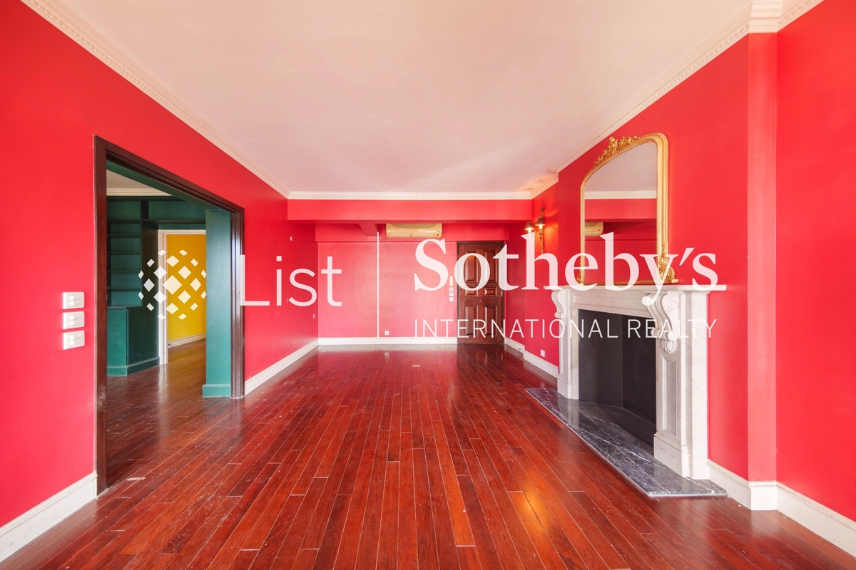 Woodland Gardens 華翠園 | Living Room