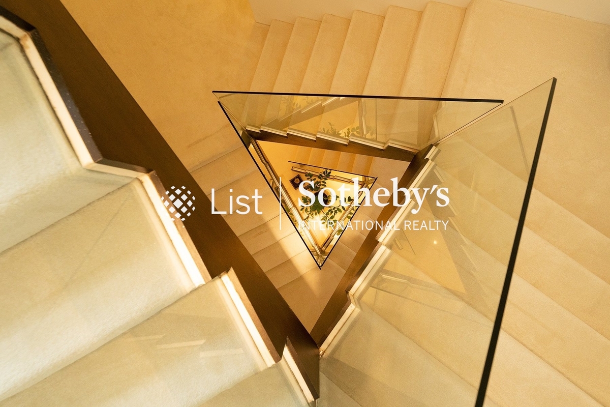 Yue Hei Yuen 裕熙園 | Internal Staircase