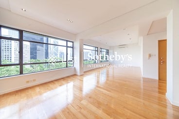 Kennedy Apartment 堅尼地大廈 | Living and Dining Room