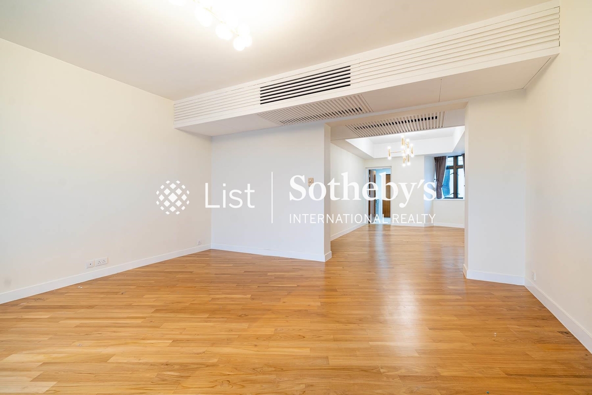 Bamboo Grove 竹林苑 | Living and Dining Room