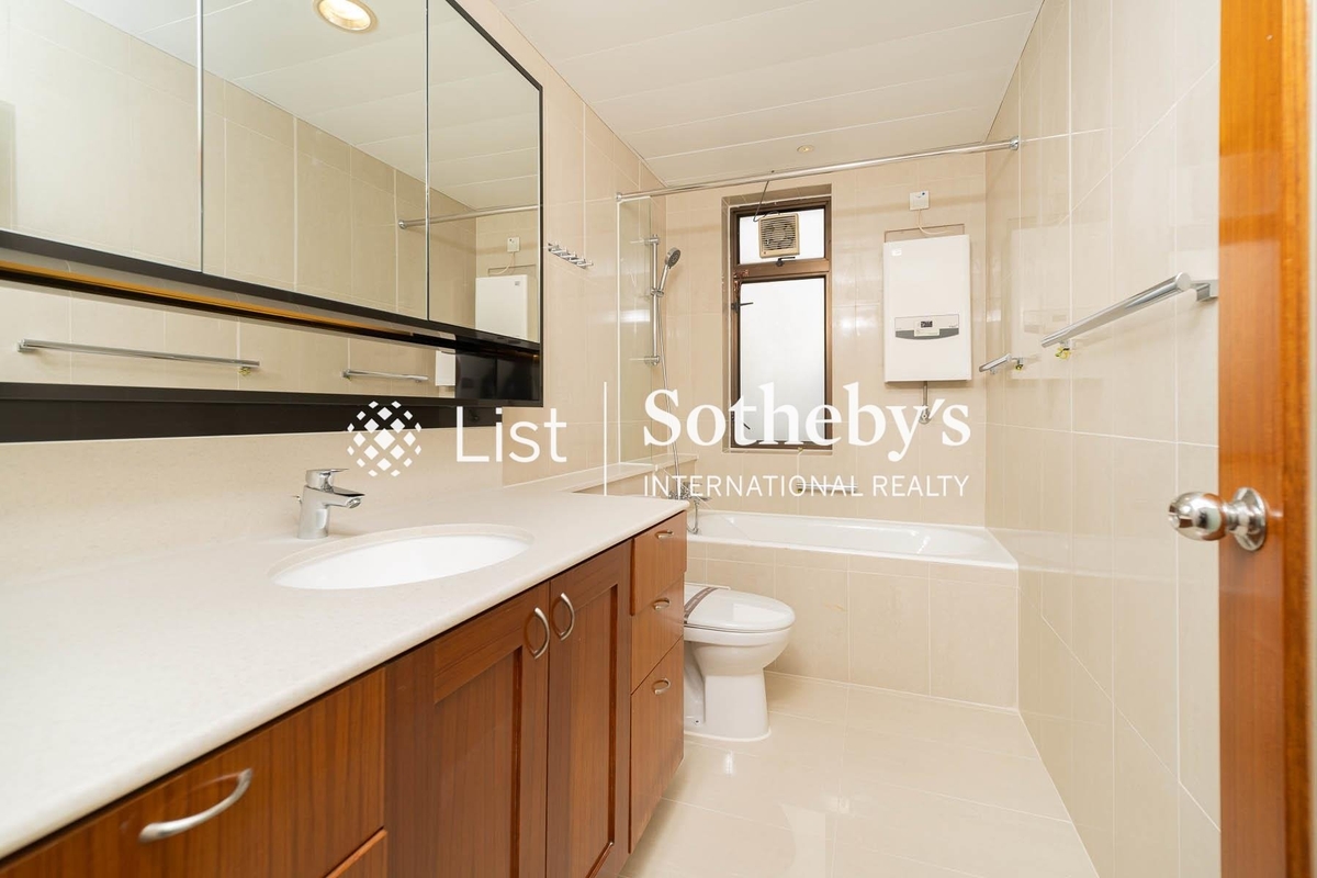 Bamboo Grove 竹林苑 | Master Bathroom