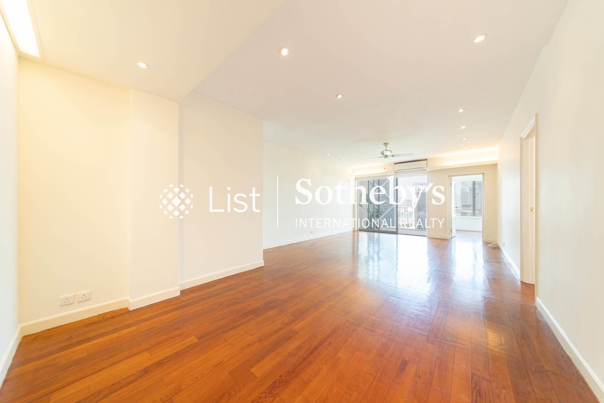 No. 38B-38C Kennedy Road 堅尼地道38B-38C號 | Living and Dining Room