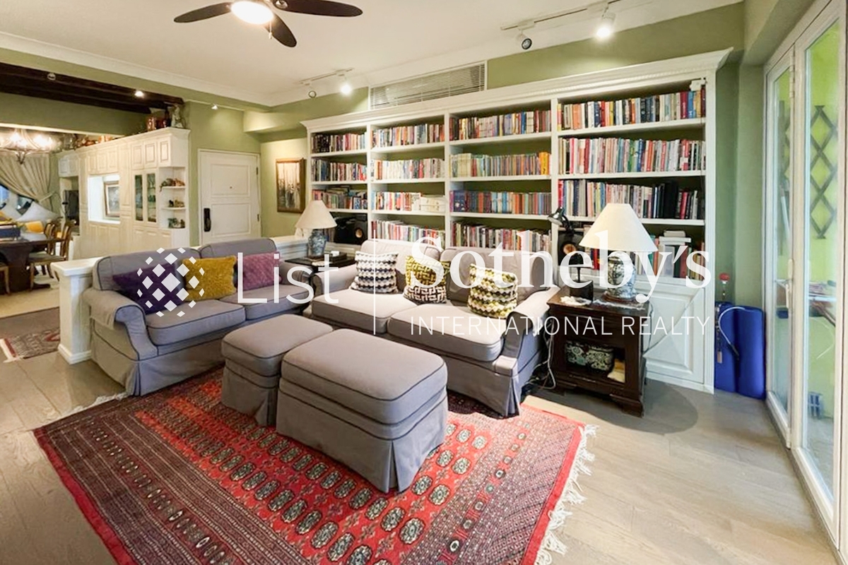 No. 38B-38C Kennedy Road 堅尼地道38B-38C號 | Living and Dining Room