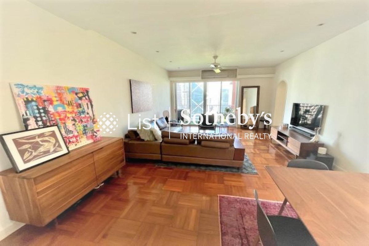 38-38A Kennedy Road 坚尼地道38-38A号 | Living and Dining Room
