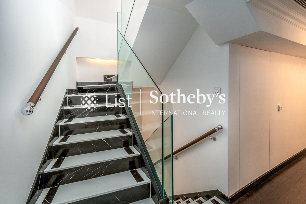 Kantian Rise 康德居 | Internal Staircase