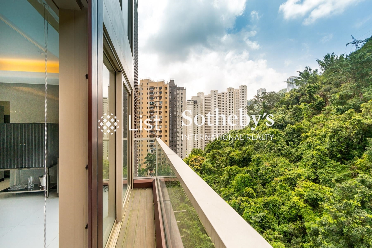 Kantian Rise 康德居 | Balcony off Living and Dining Room