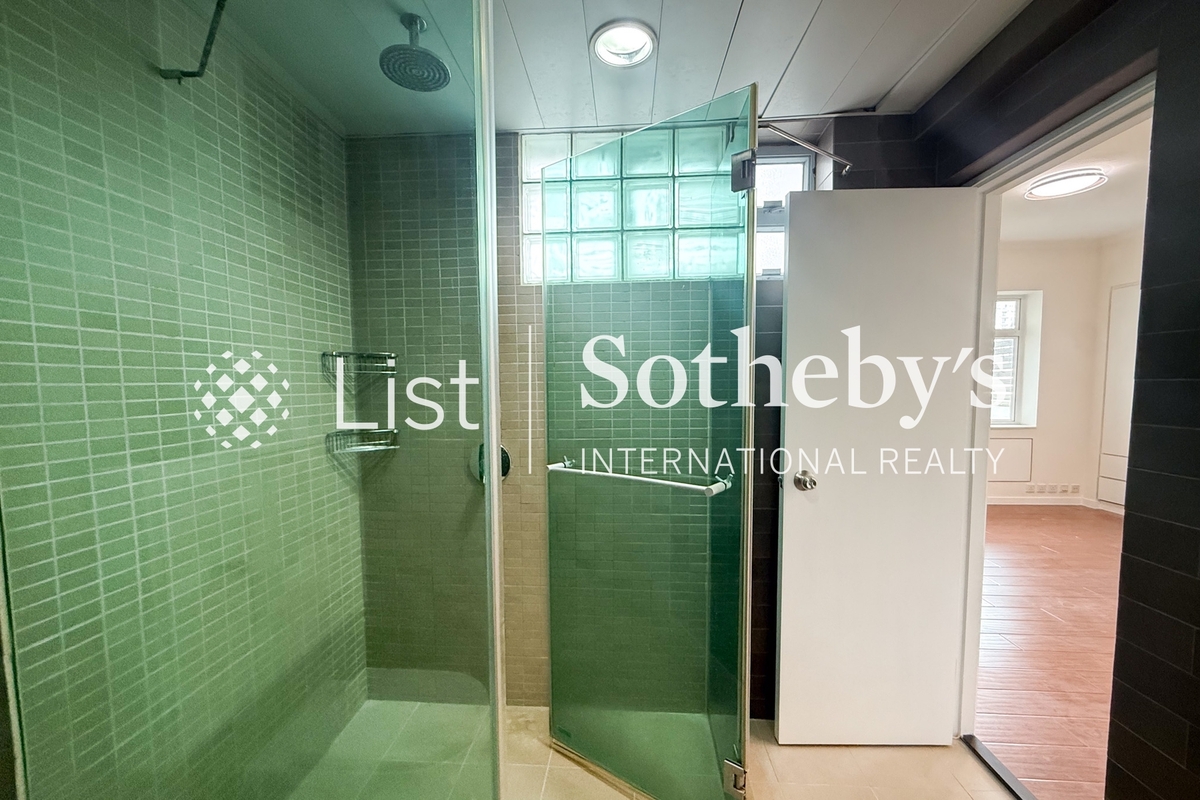 Man Yuen Garden 文苑花園大廈 | Master Bathroom