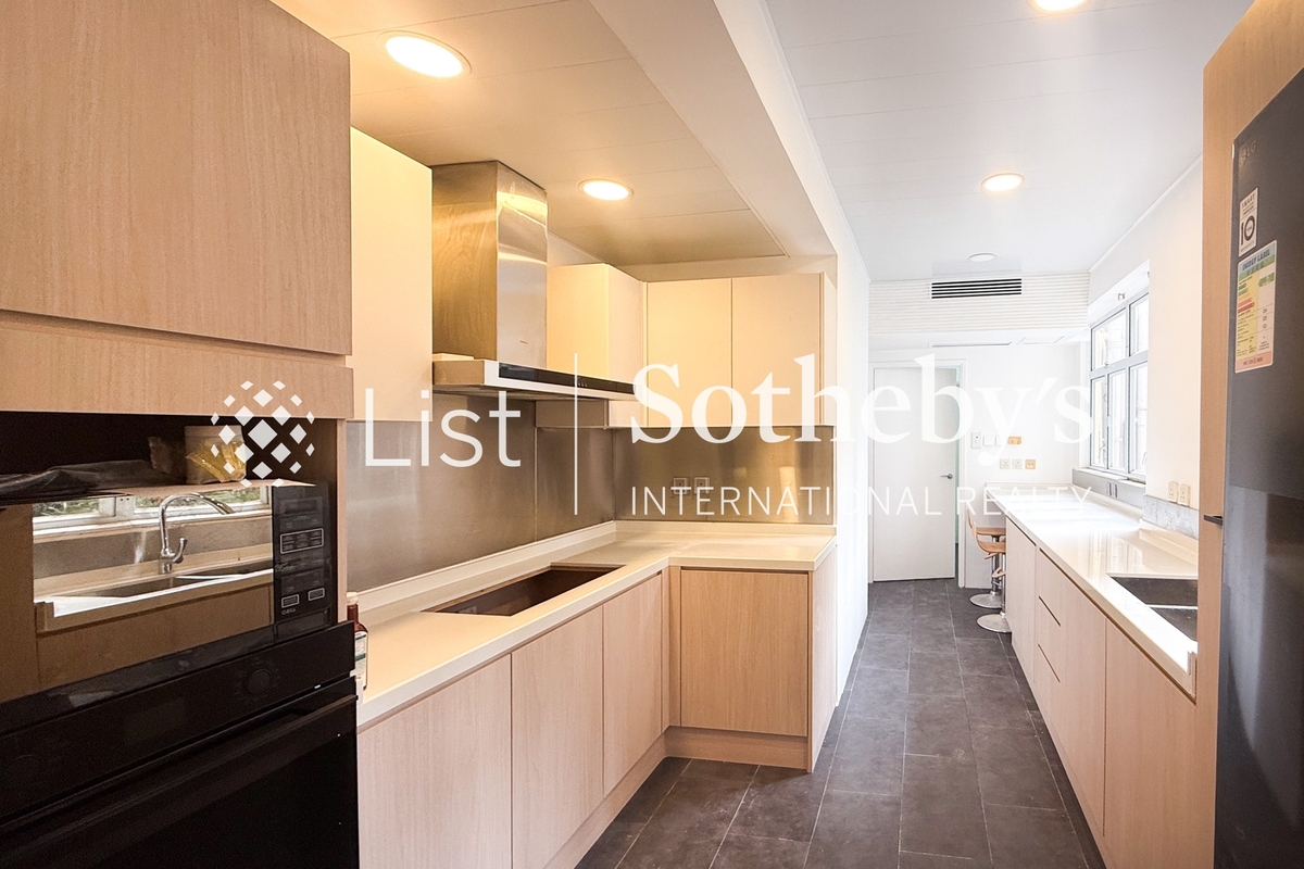 Man Yuen Garden 文苑花園大廈 | Kitchen