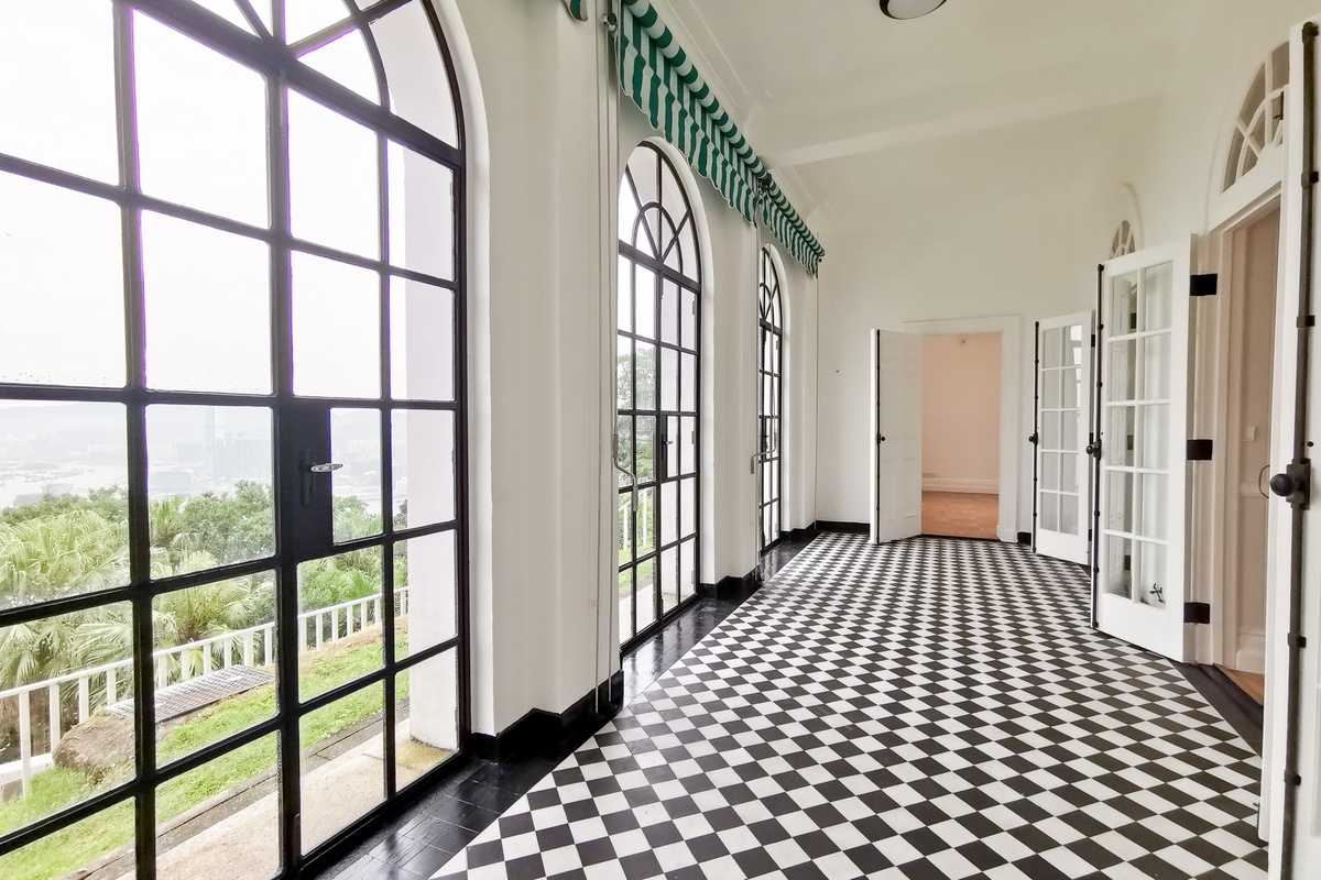 No. 33 Magazine Gap Road 馬己仙峽道33號 | Balcony off Living Room